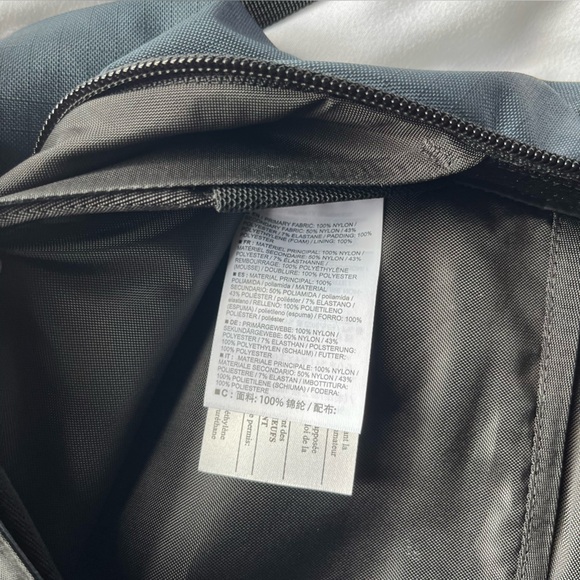 Arc'teryx Granville 20 Backpack in Fortune - Picture 6 of 7